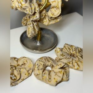 Upcycle Scrunchies